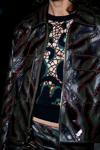 Look 53